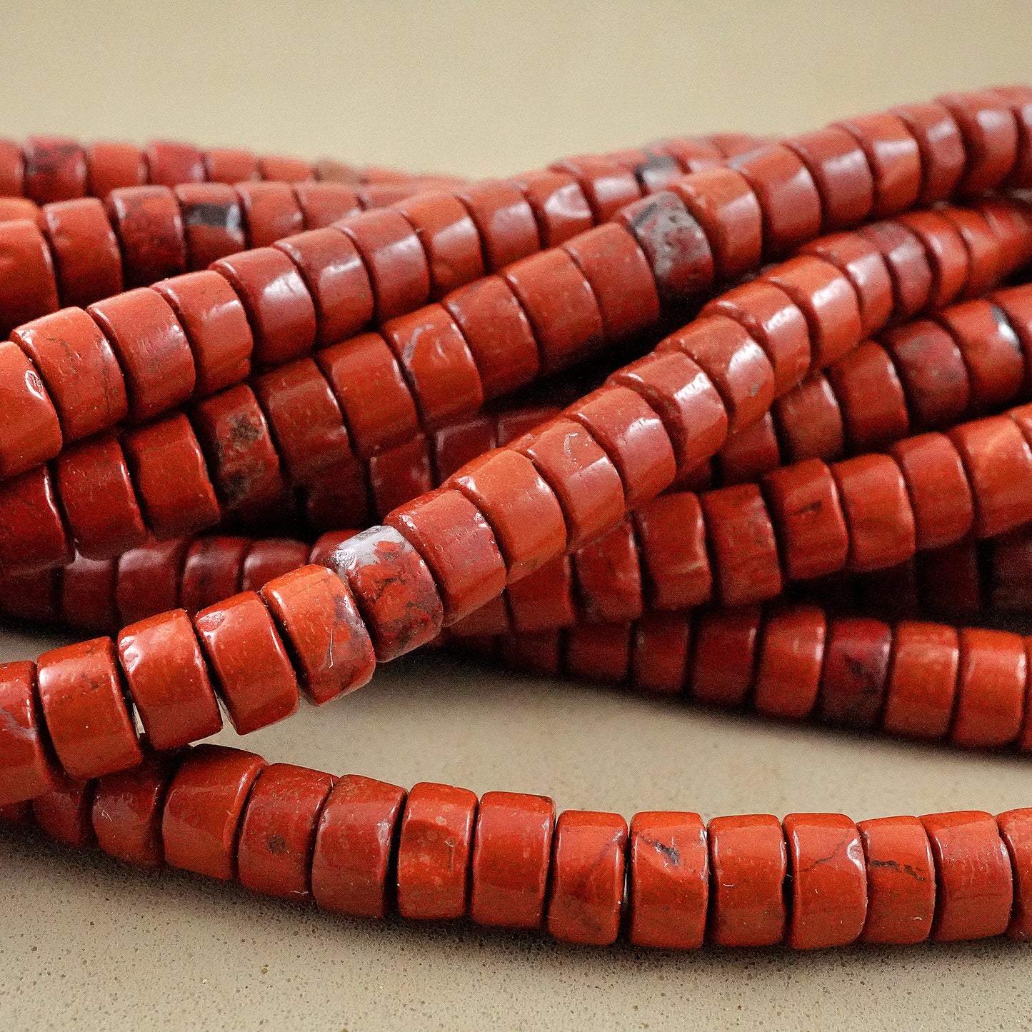 Red Jasper (Heishe)(Smooth)(4mm)(15"Strand)