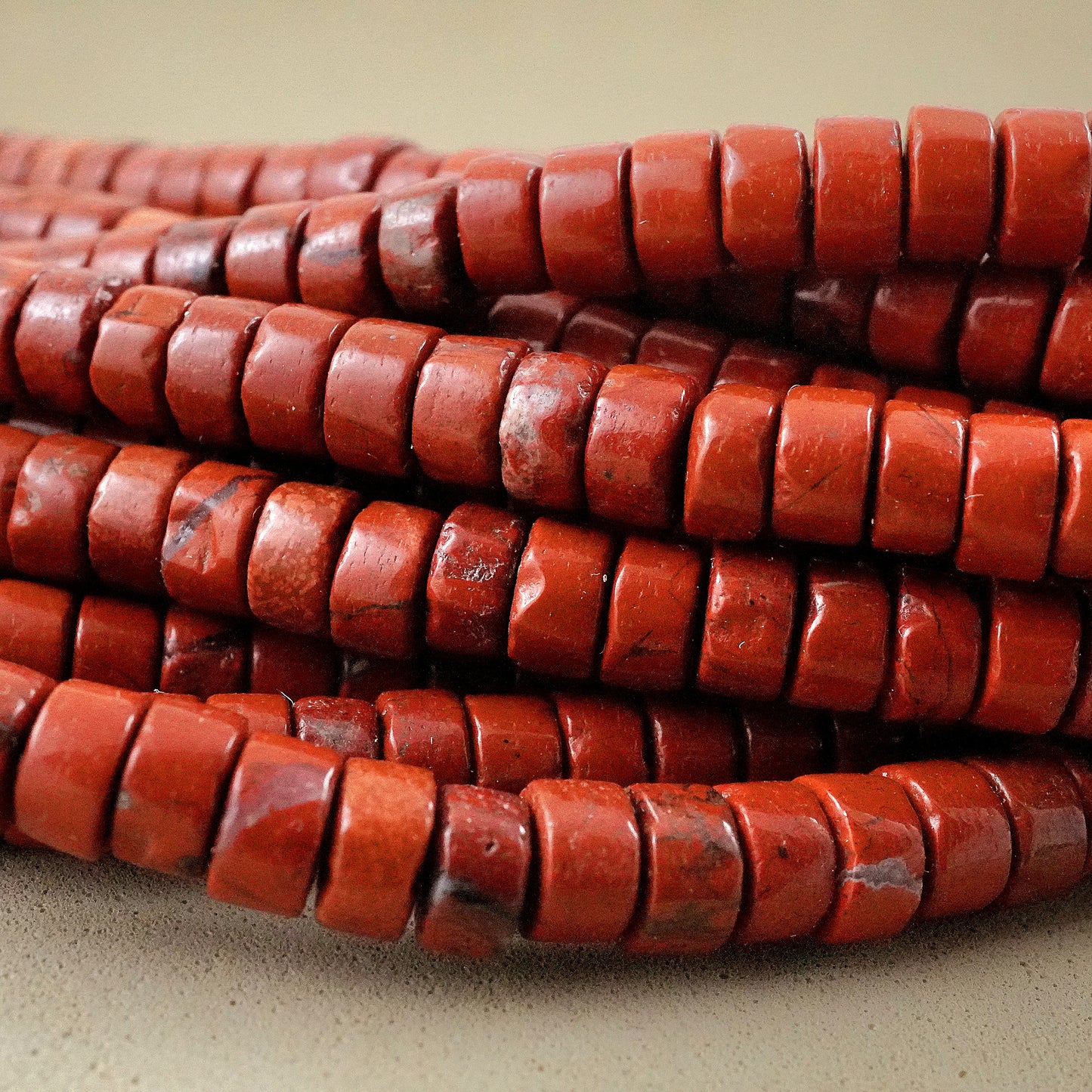 Red Jasper (Heishe)(Smooth)(4mm)(15"Strand)