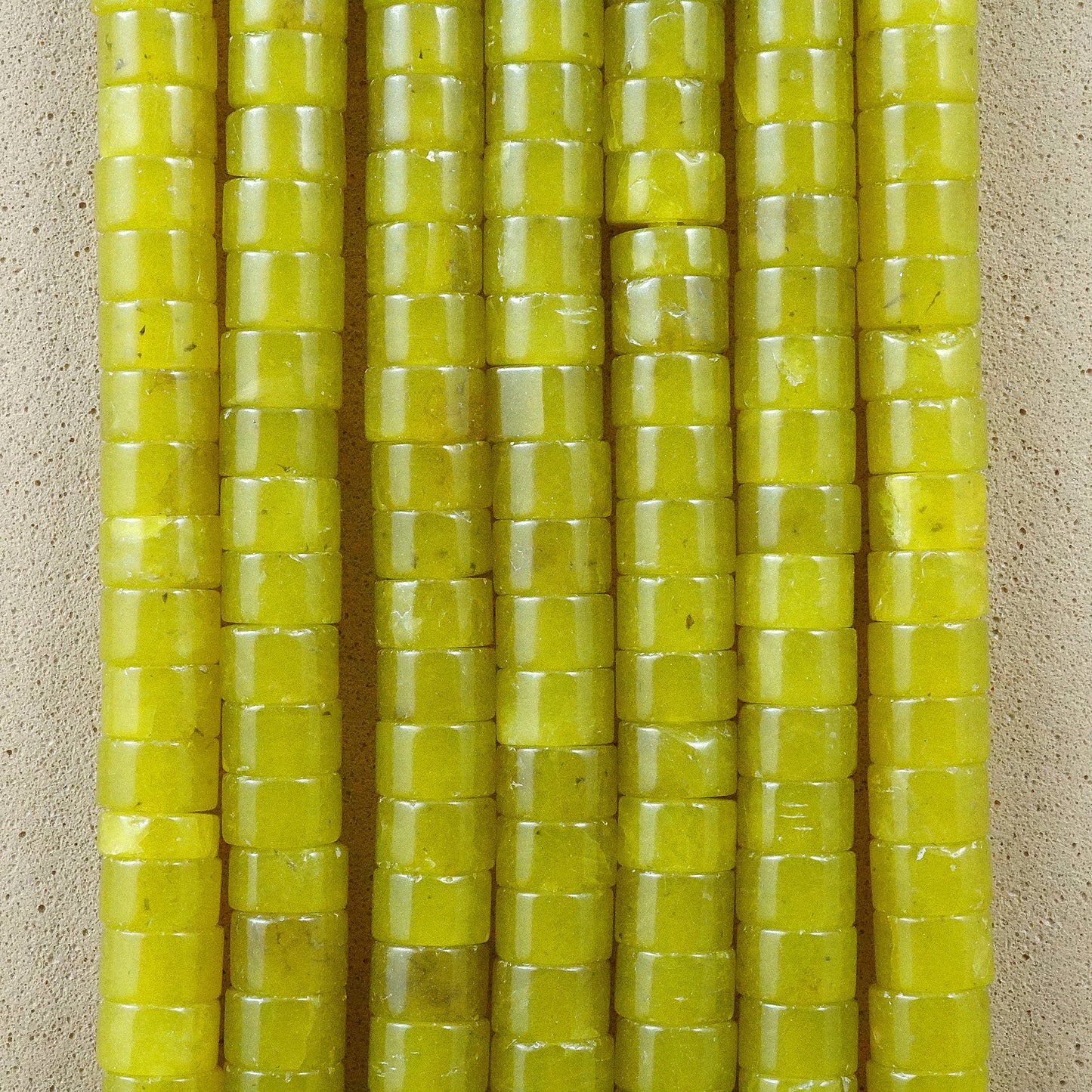 Olive Jade (Heishe)(Smooth)(4mm)(15"Strand)