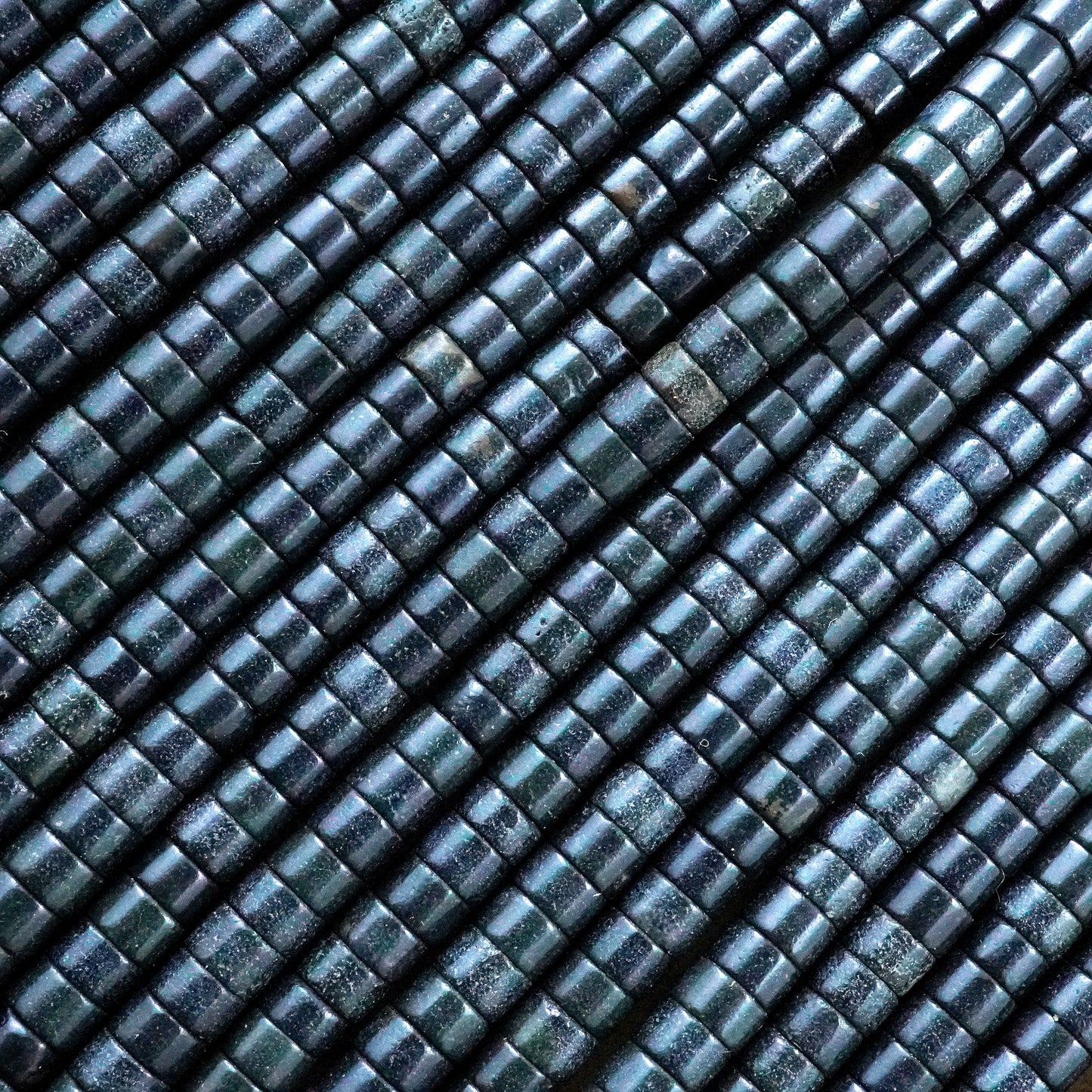 Black Onyx (Heishe)(Smooth)(4mm)(15"Strand)