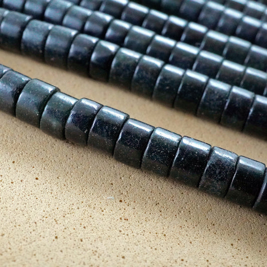 Black Onyx (Heishe)(Smooth)(4mm)(15"Strand)