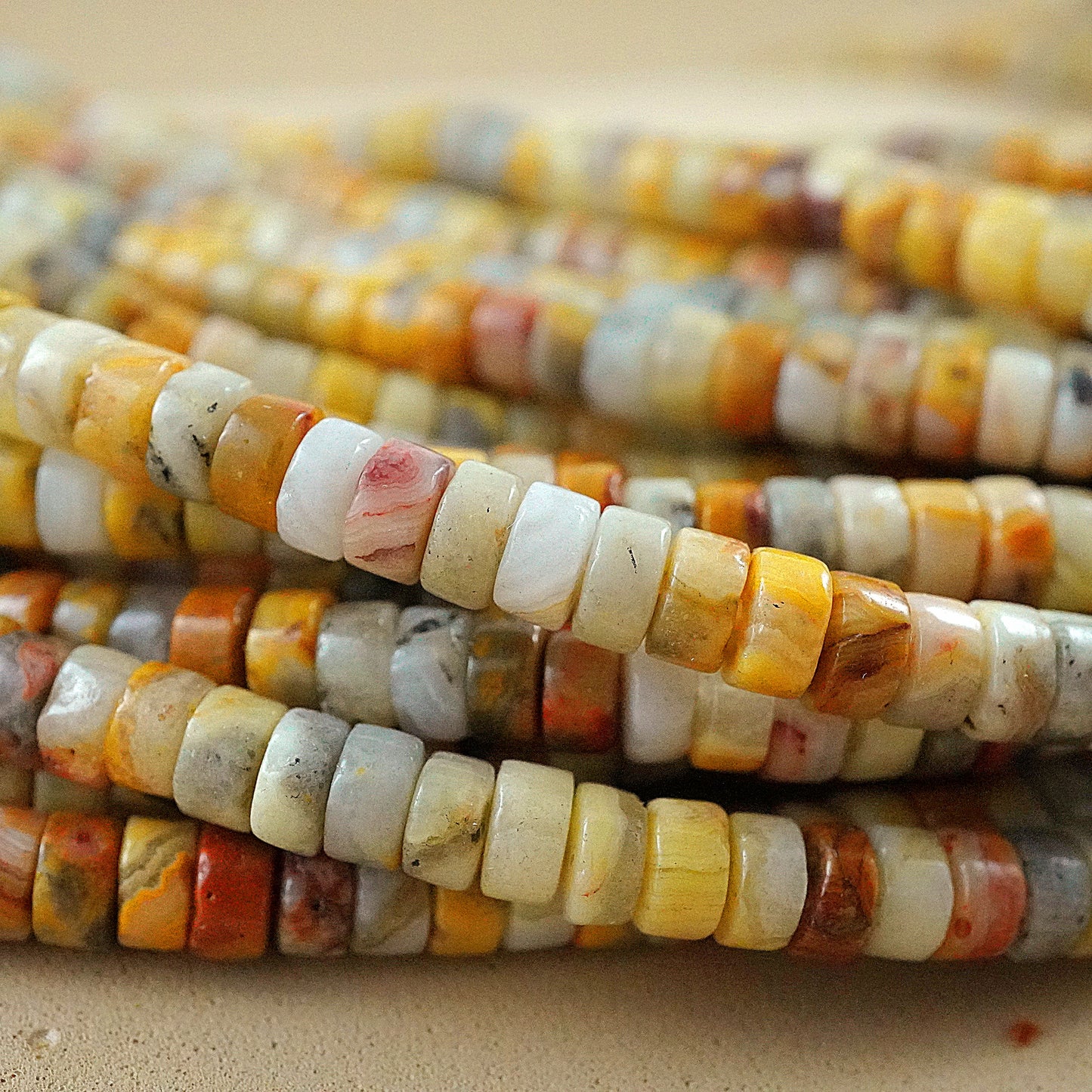 Crazy Lace Agate (Heishe)(Smooth)(4mm)(15"Strand)