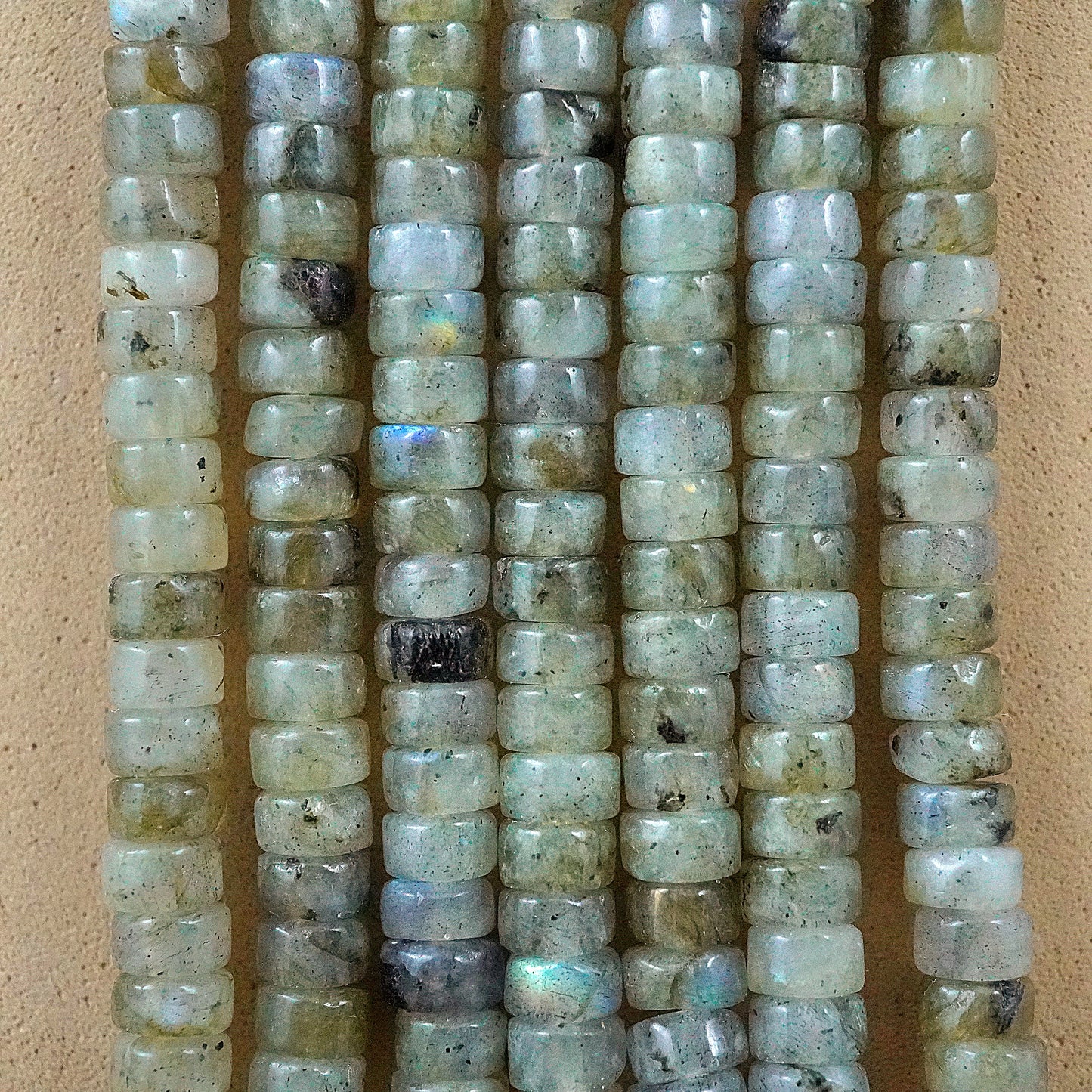 Labradorite (Heishe)(Smooth)(4mm)(15"Strand)