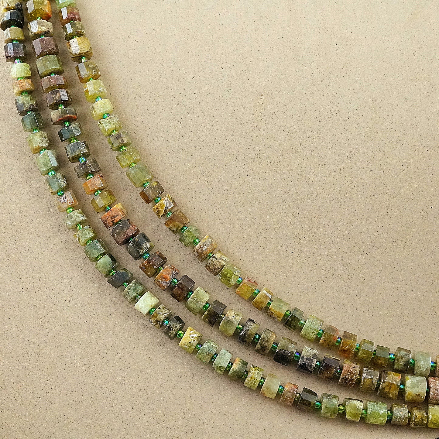 Green Garnet (Heishe)(Faceted)(9mm)(16"Strand)