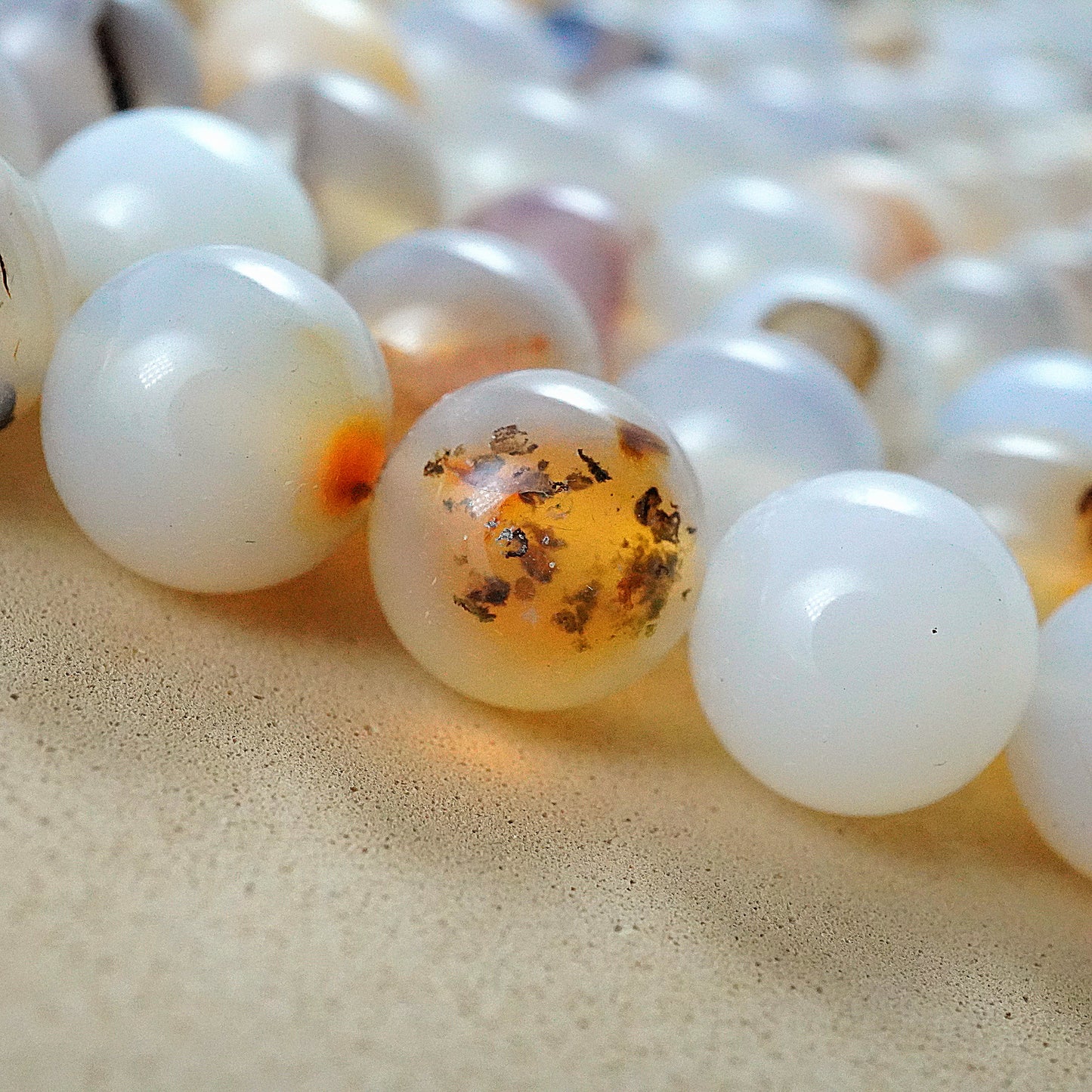 Montana Agate (Round)(Smooth)(4mm)(6mm)(8mm)(10mm)(12mm)(16"Strand)