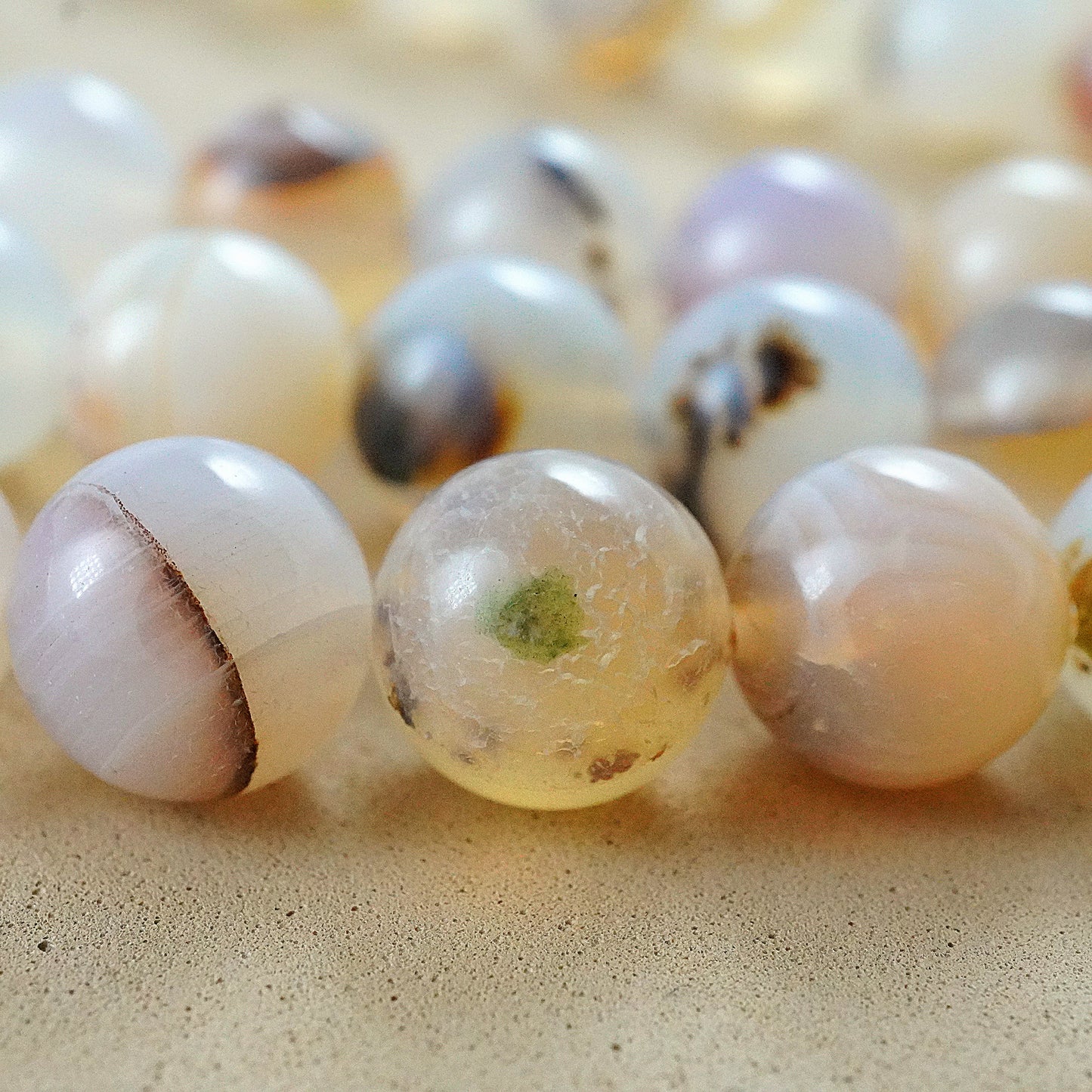 Montana Agate (Round)(Smooth)(4mm)(6mm)(8mm)(10mm)(12mm)(16"Strand)