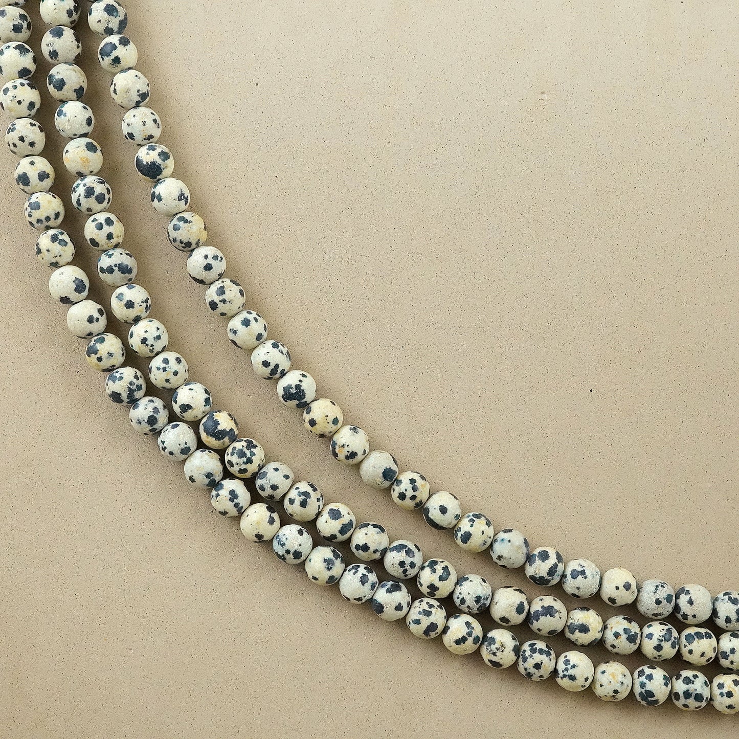 Dalmatian Jasper (Round)(Matte)(4mm)(6mm)(8mm)(10mm)(12mm)(16"Strand)