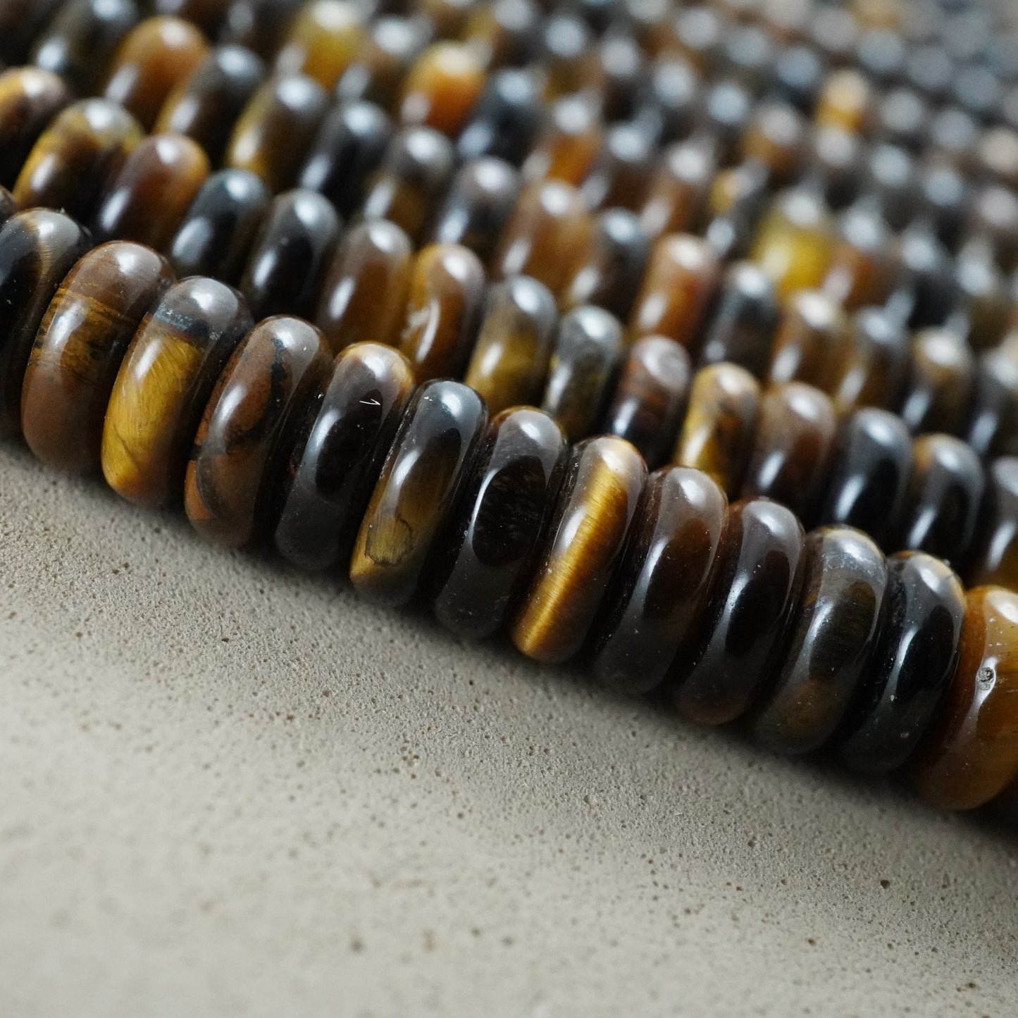 Tiger Eye (Rondelle)(Smooth)(6mmx2mm)(15.5"Strand)