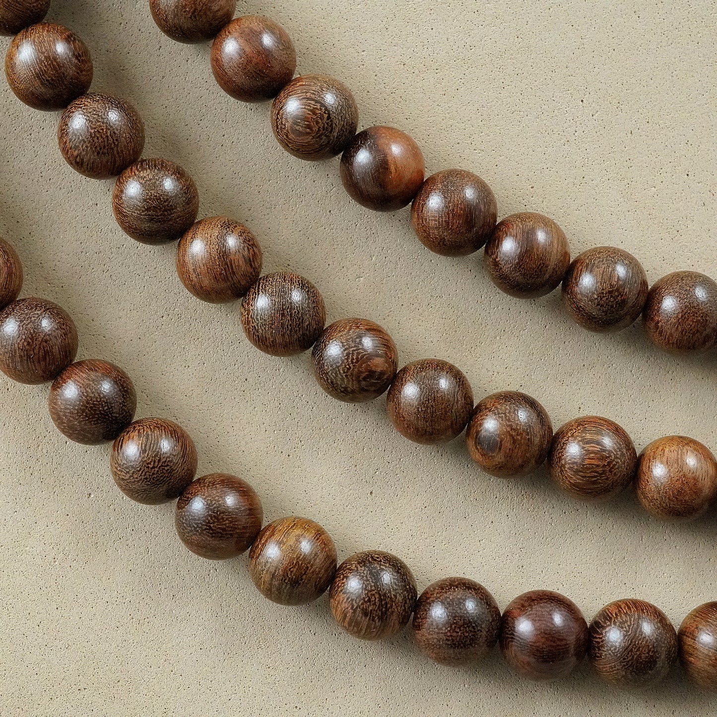 Madre de Cacao Wood (Round)(Smooth)(6mm)(8mm)(10mm)(12mm)(16"Strand)