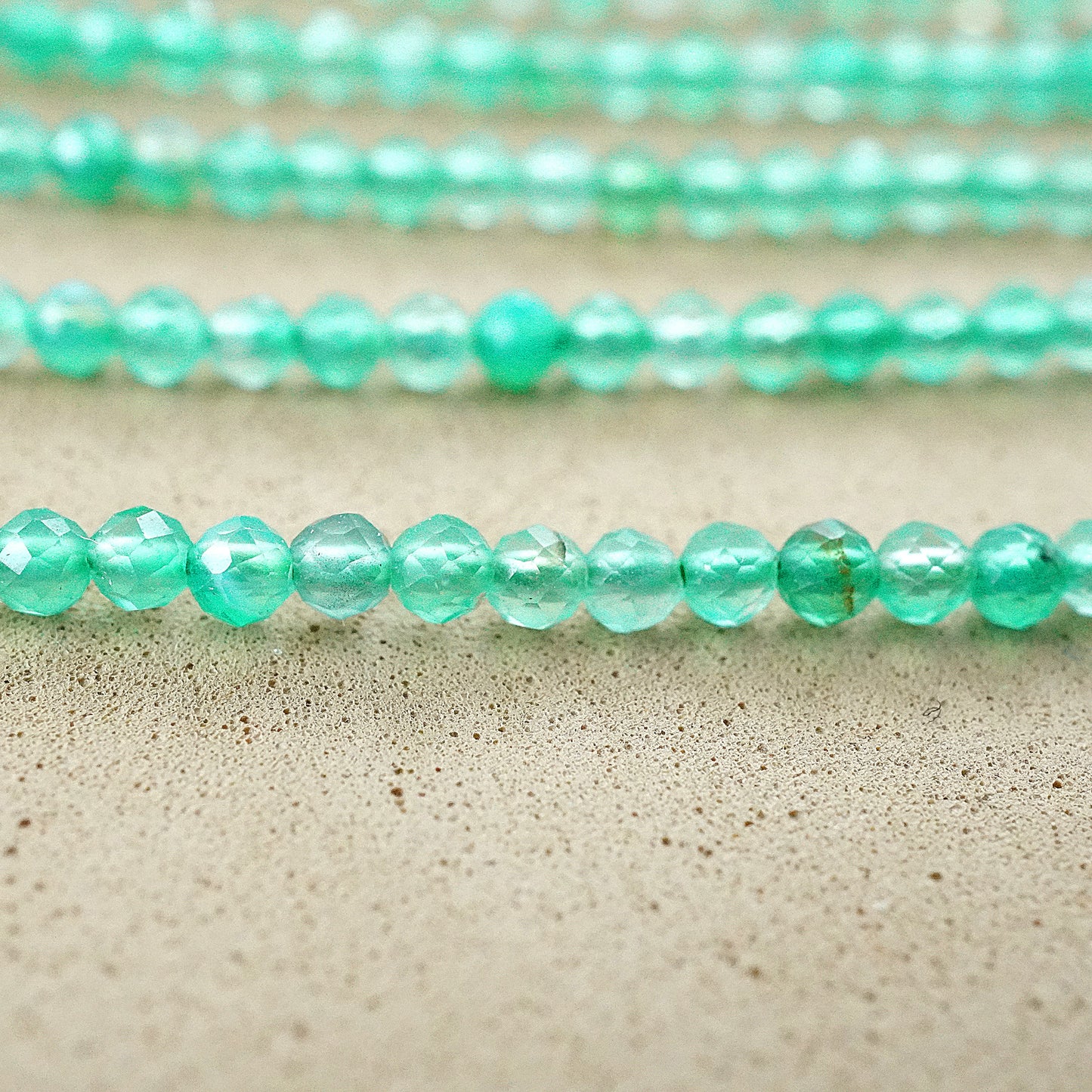 Green Agate (Round)(Micro)(Faceted)(Dyed)(2mm)(15"Strand)