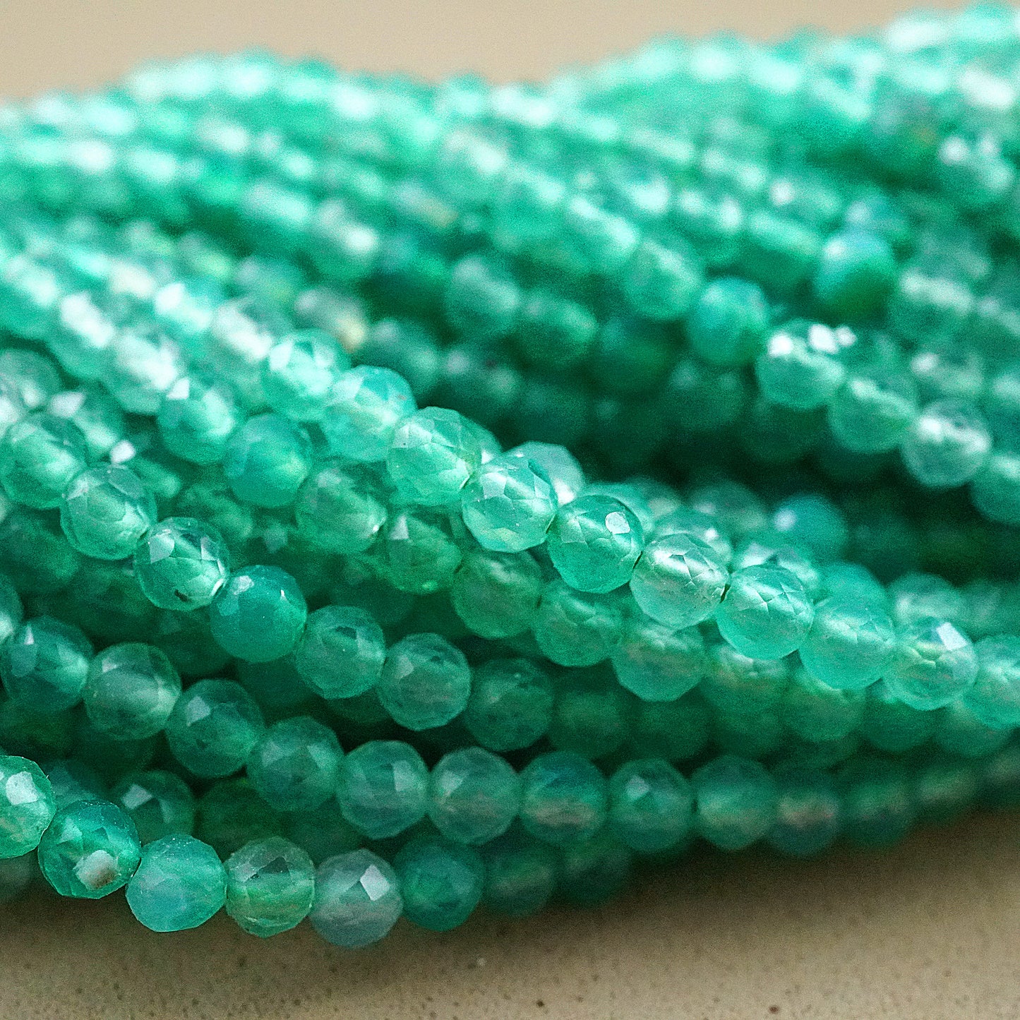 Green Agate (Round)(Micro)(Faceted)(Dyed)(2mm)(15"Strand)