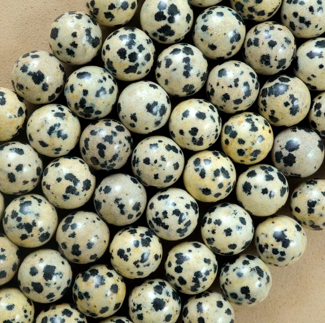 Dalmatian Jasper (Round)(Smooth)(4mm)(6mm)(8mm)(10mm)(12mm)(16"Strand)