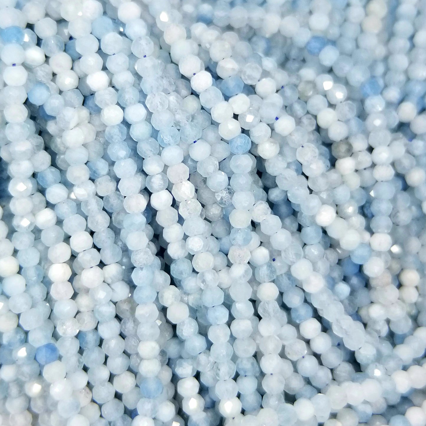 Aquamarine (Rondelle)(Micro)(Faceted)(4x3mm)(16"Strand)
