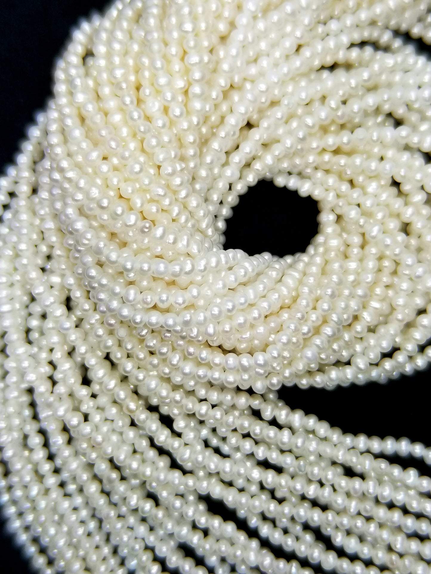 Button Pearls (Fresh Water)(Cream)(3mm)(15.5"Strand)