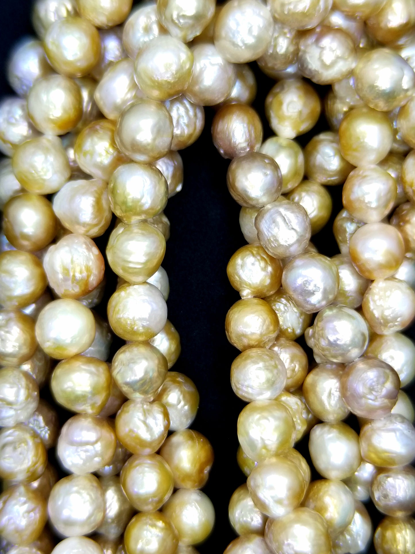 Baroque Pearls(Fresh Water)(Multi Color)(9mm)(15.5"Strand)