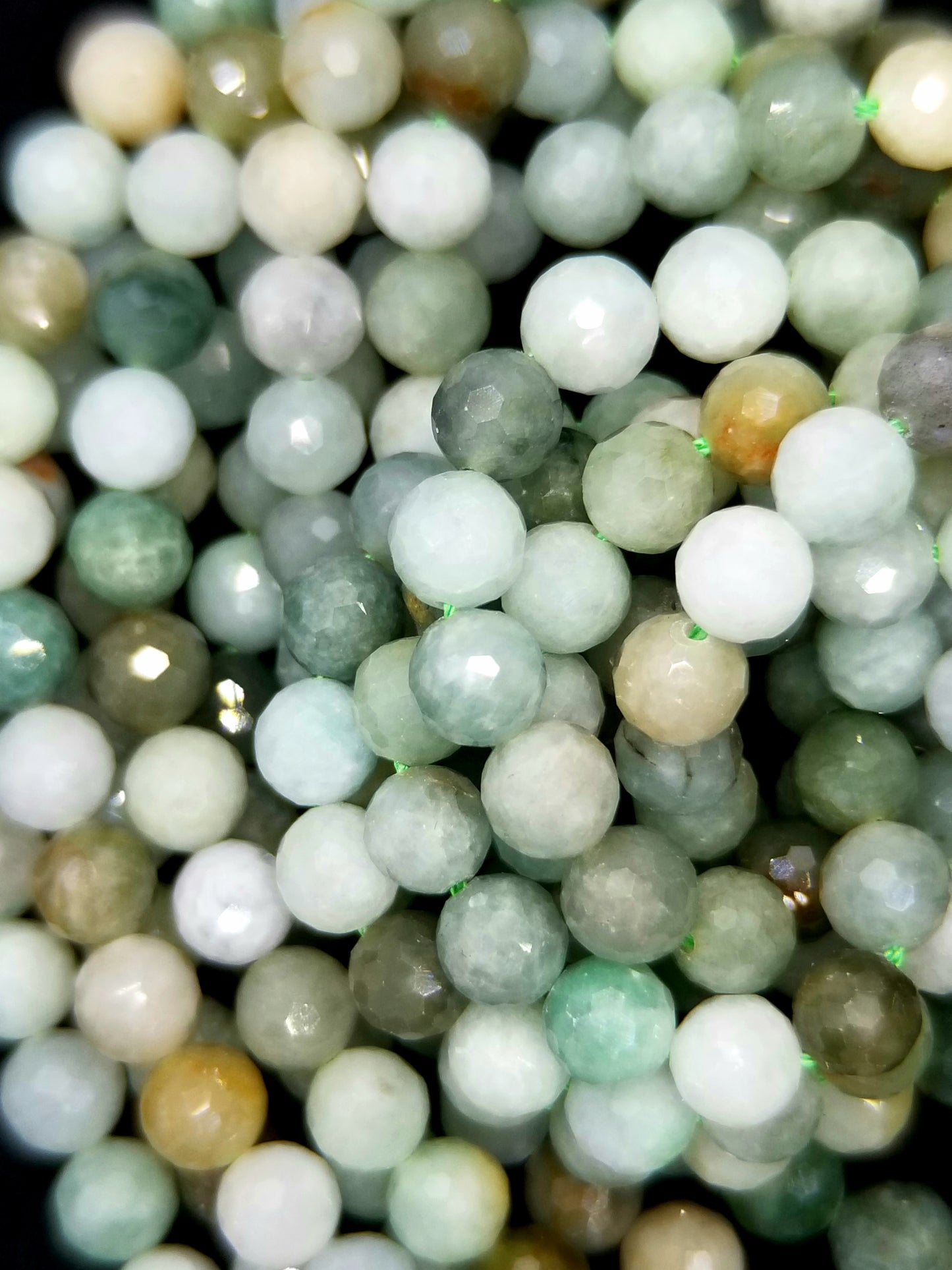 Burmese Jade (Round)(Faceted)(16"Strand)