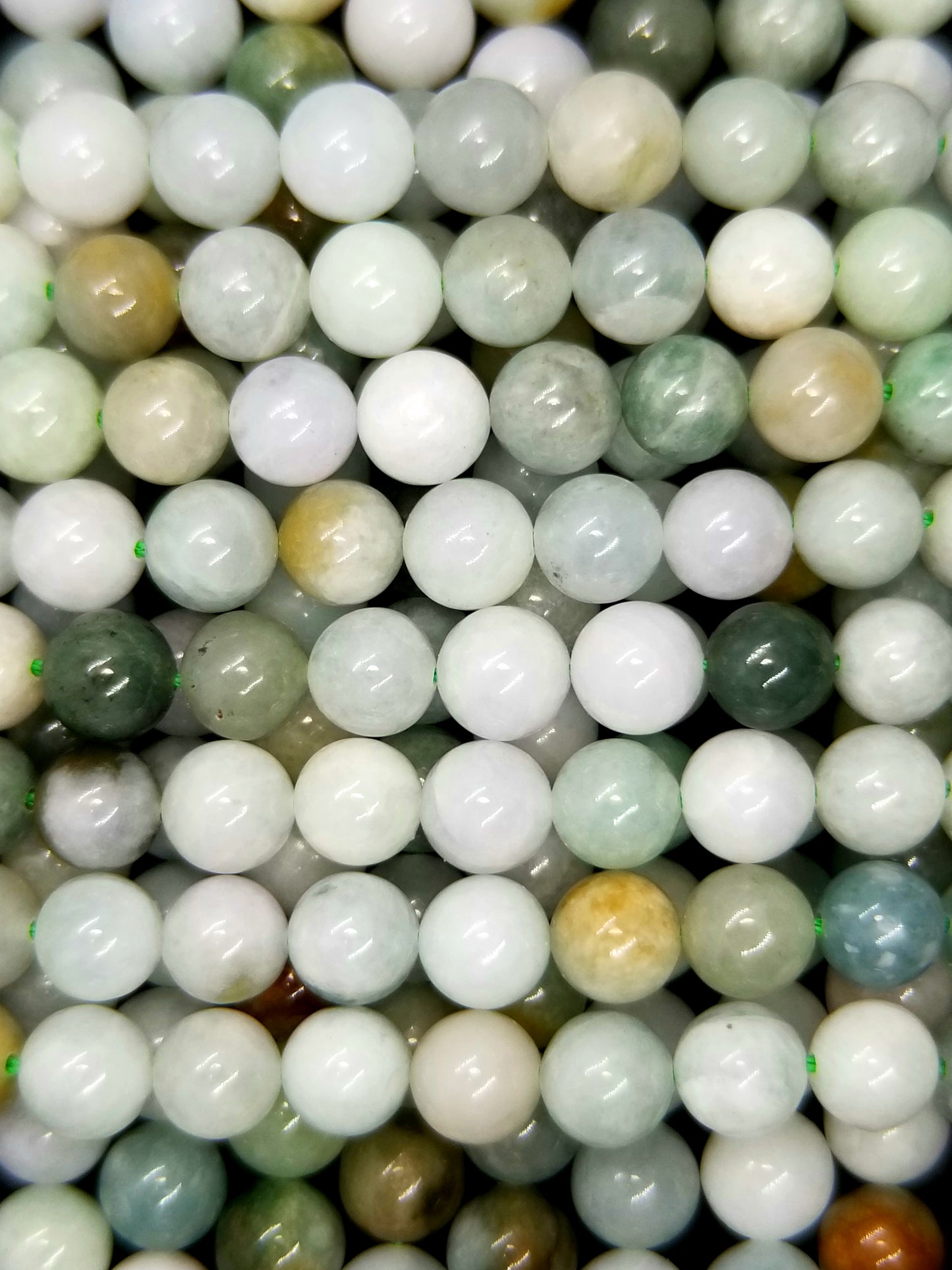 Burmese Jade (Round)(Smooth)(16"Strand)