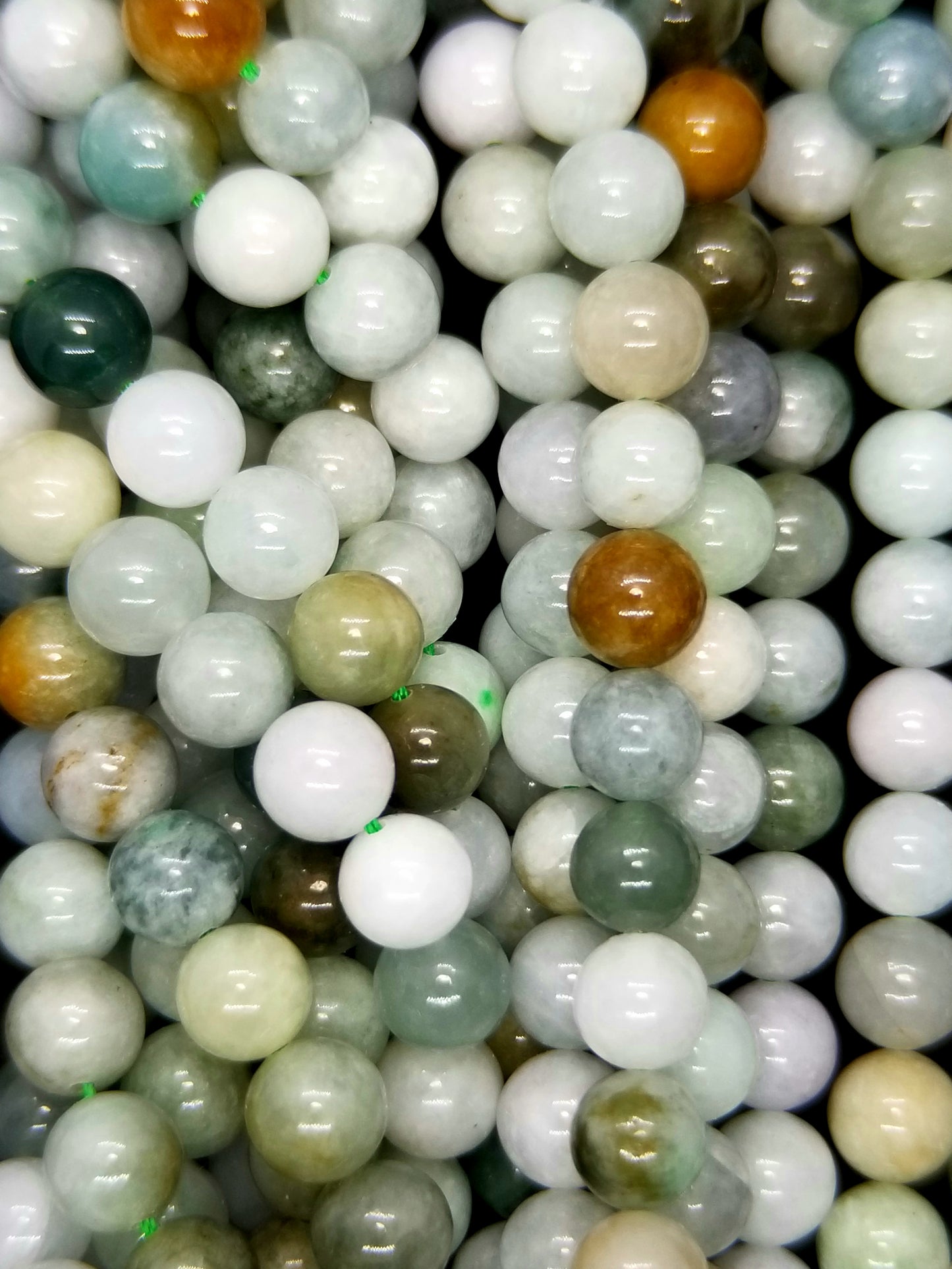 Burmese Jade (Round)(Smooth)(16"Strand)