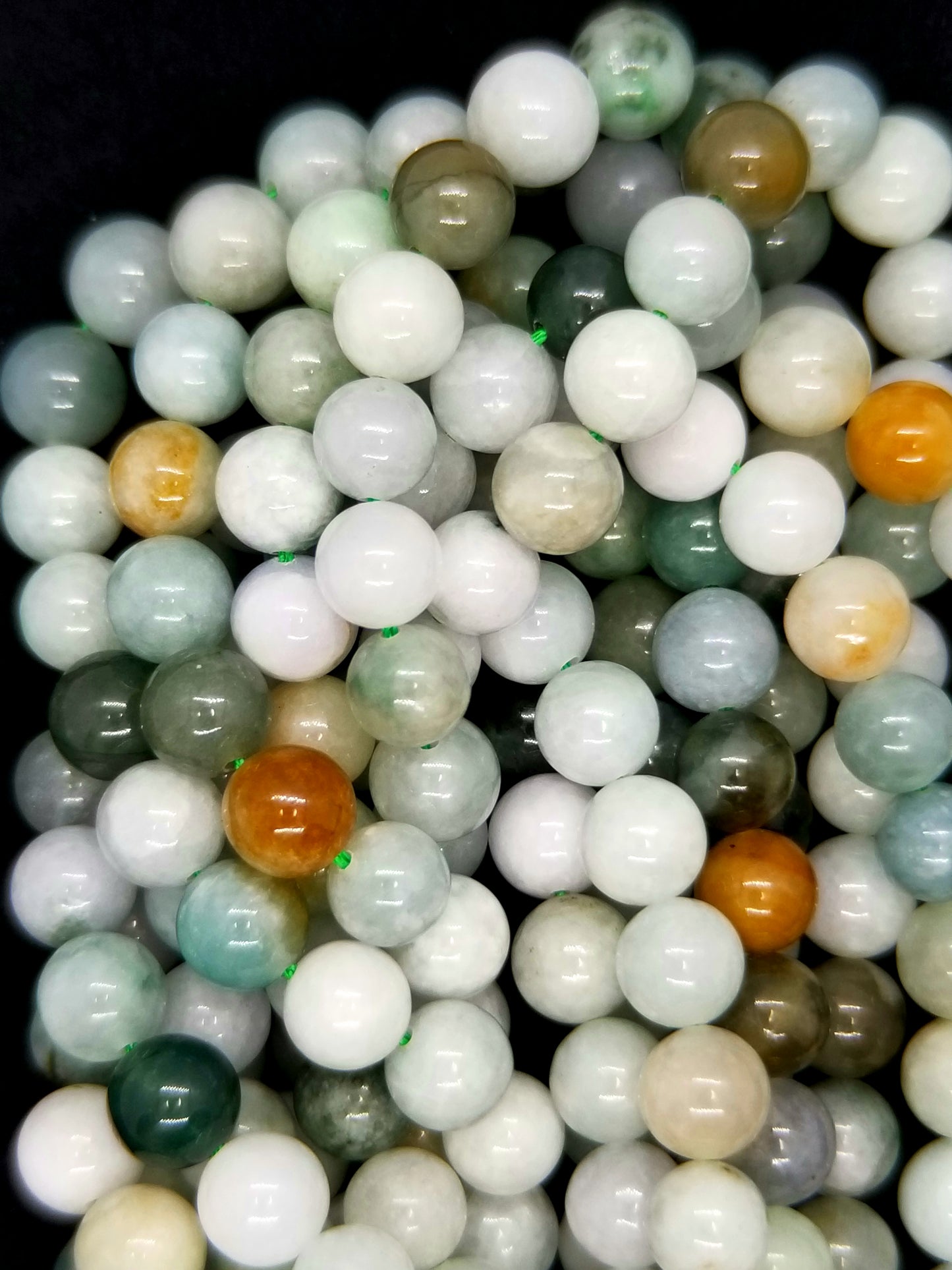 Burmese Jade (Round)(Smooth)(16"Strand)