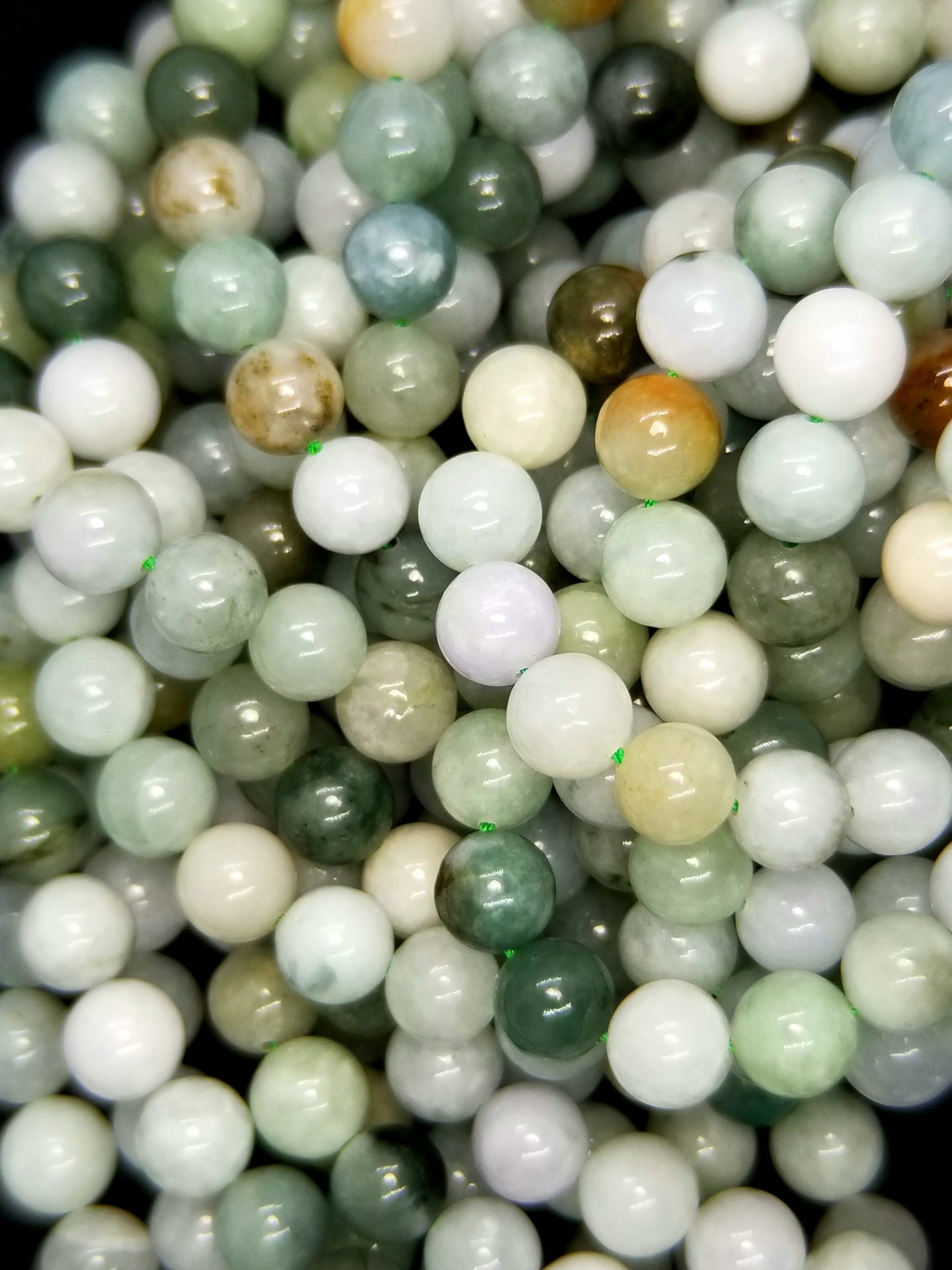 Burmese Jade (Round)(Smooth)(16"Strand)