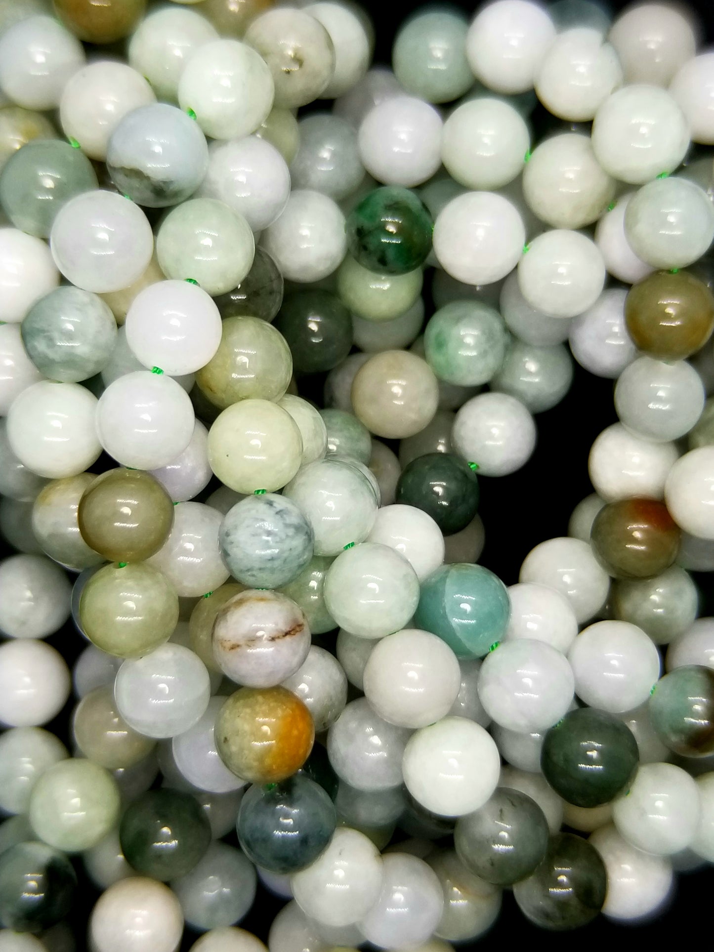 Burmese Jade (Round)(Smooth)(16"Strand)
