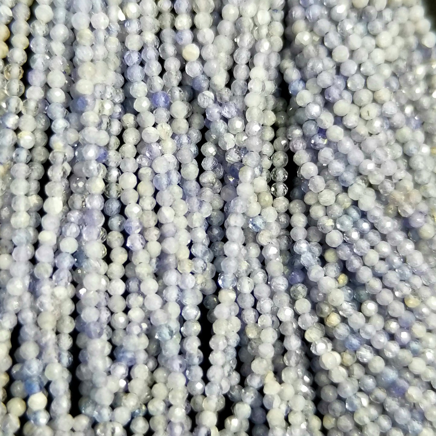 Tanzanite (Round)(Micro)(Faceted)(2mm)(15.5"Strand)
