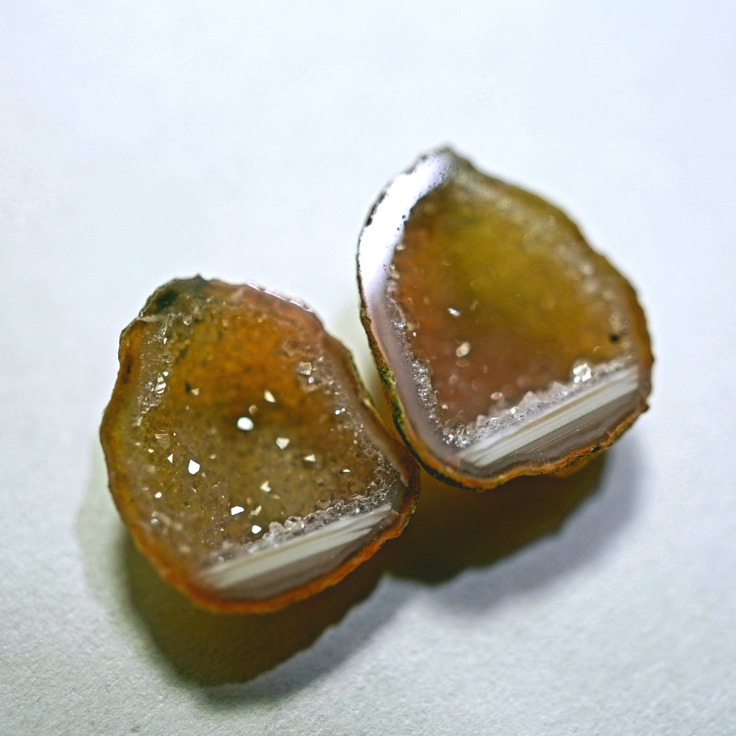Tiny Geodes