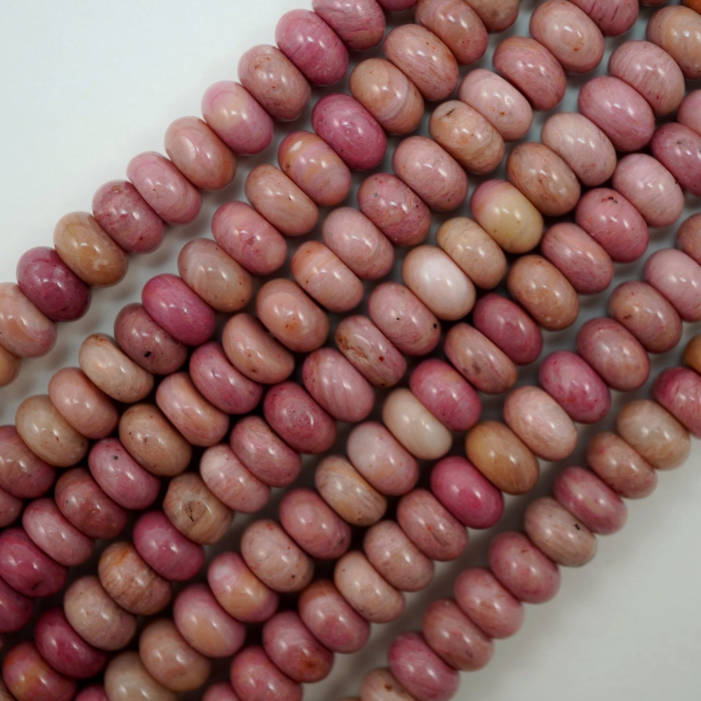 Thulite (Rondelle)(Smooth)(6mm)(8mm)(16"Strand)