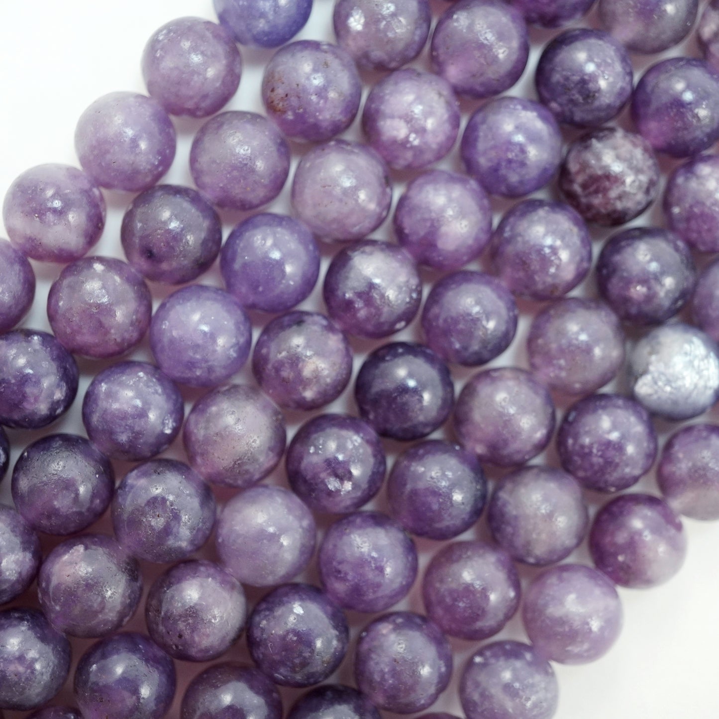 Lepidolite (Round)(Smooth)(4mm)(6mm)(8mm)(10mm)(16"Strand)