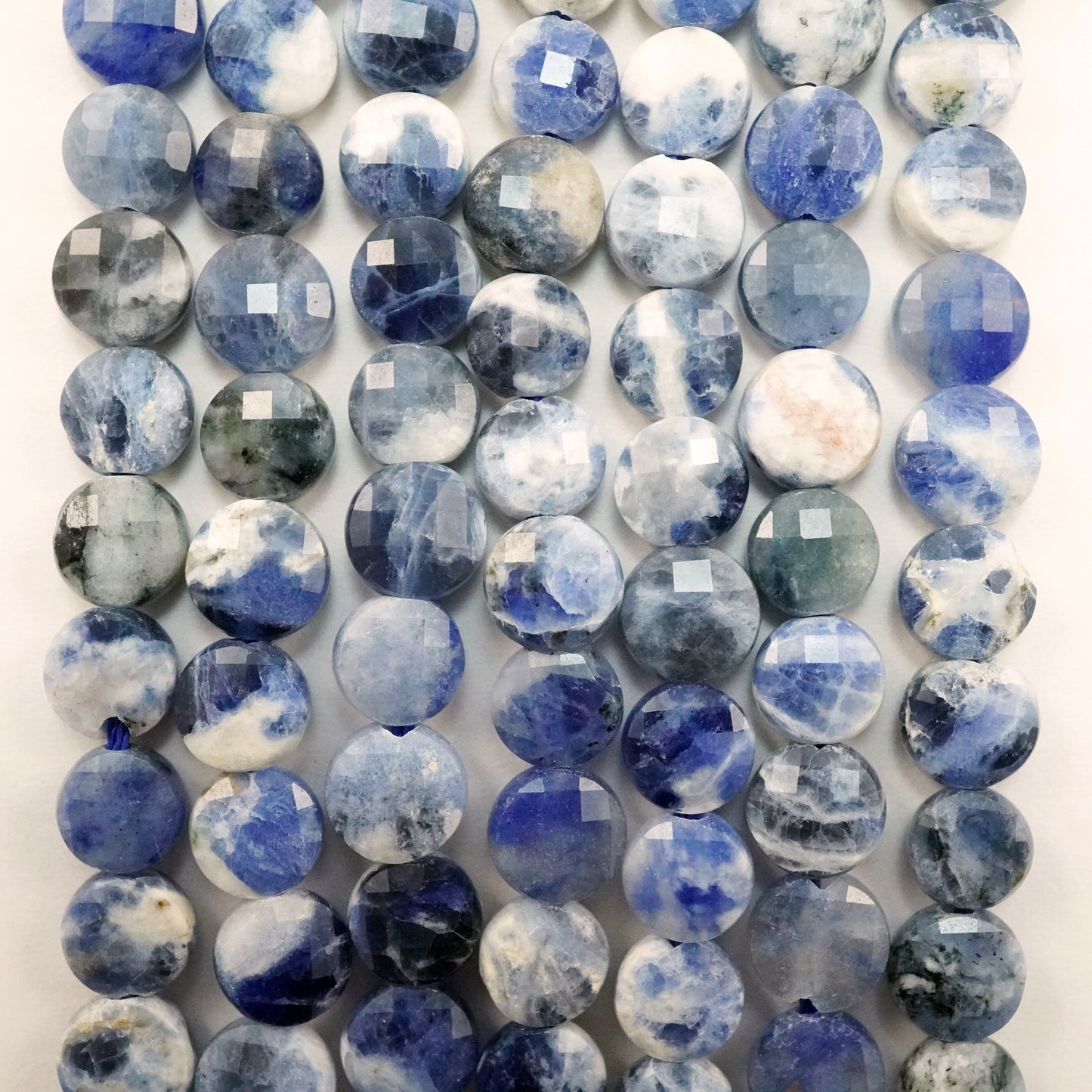 Sodalite (Coin)(Micro)(Faceted)(6×4mm)(15"Strand)