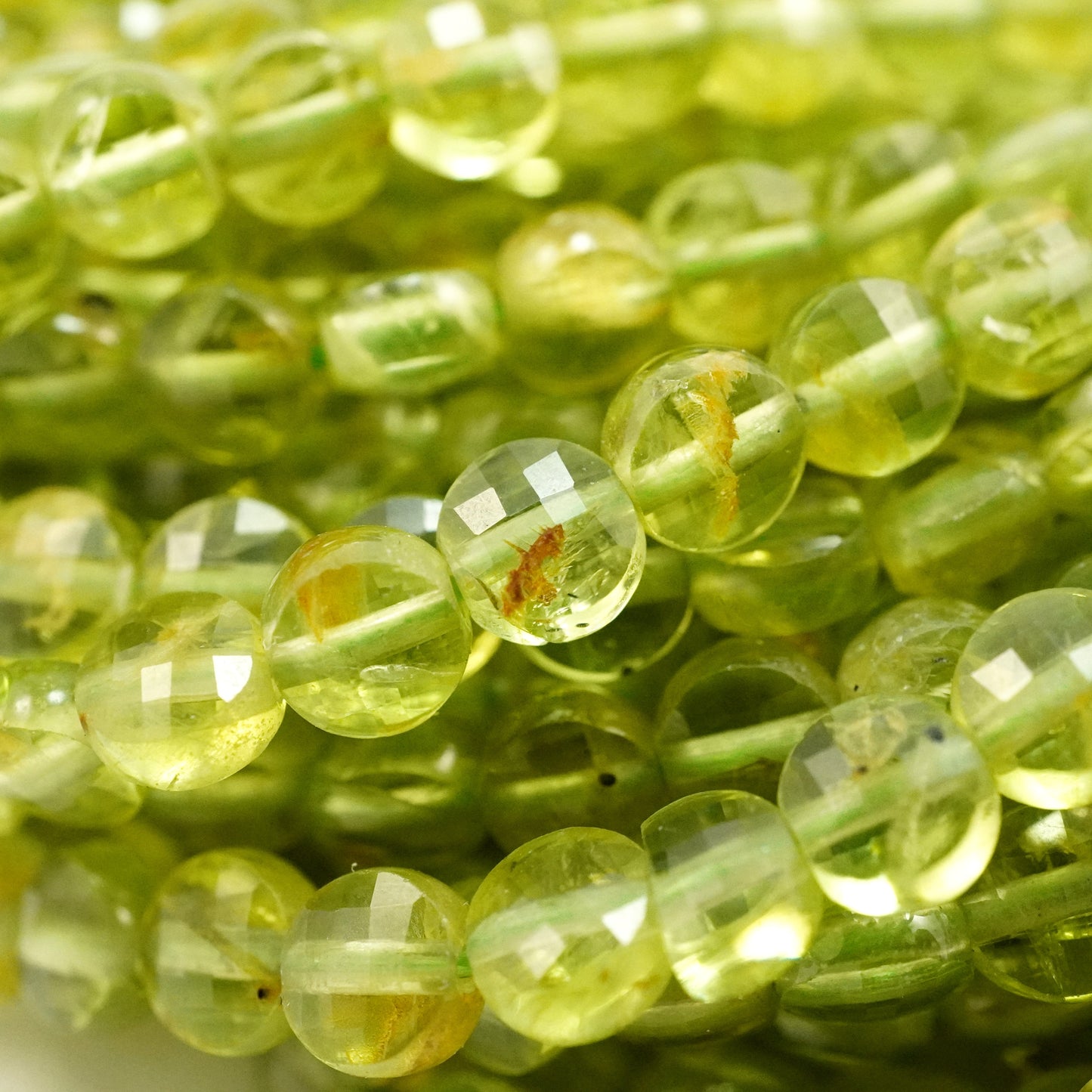 Peridot (Coin)(Micro)(Faceted)(4×2mm)(15.5"Strand)