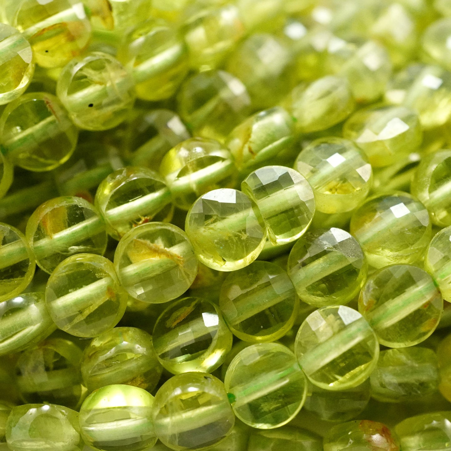 Peridot (Coin)(Micro)(Faceted)(4×2mm)(15.5"Strand)