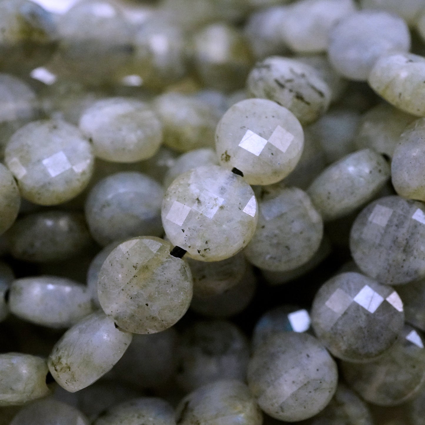 Labradorite (Coin)(Micro)(Faceted)(6×4mm)(15"Strand)
