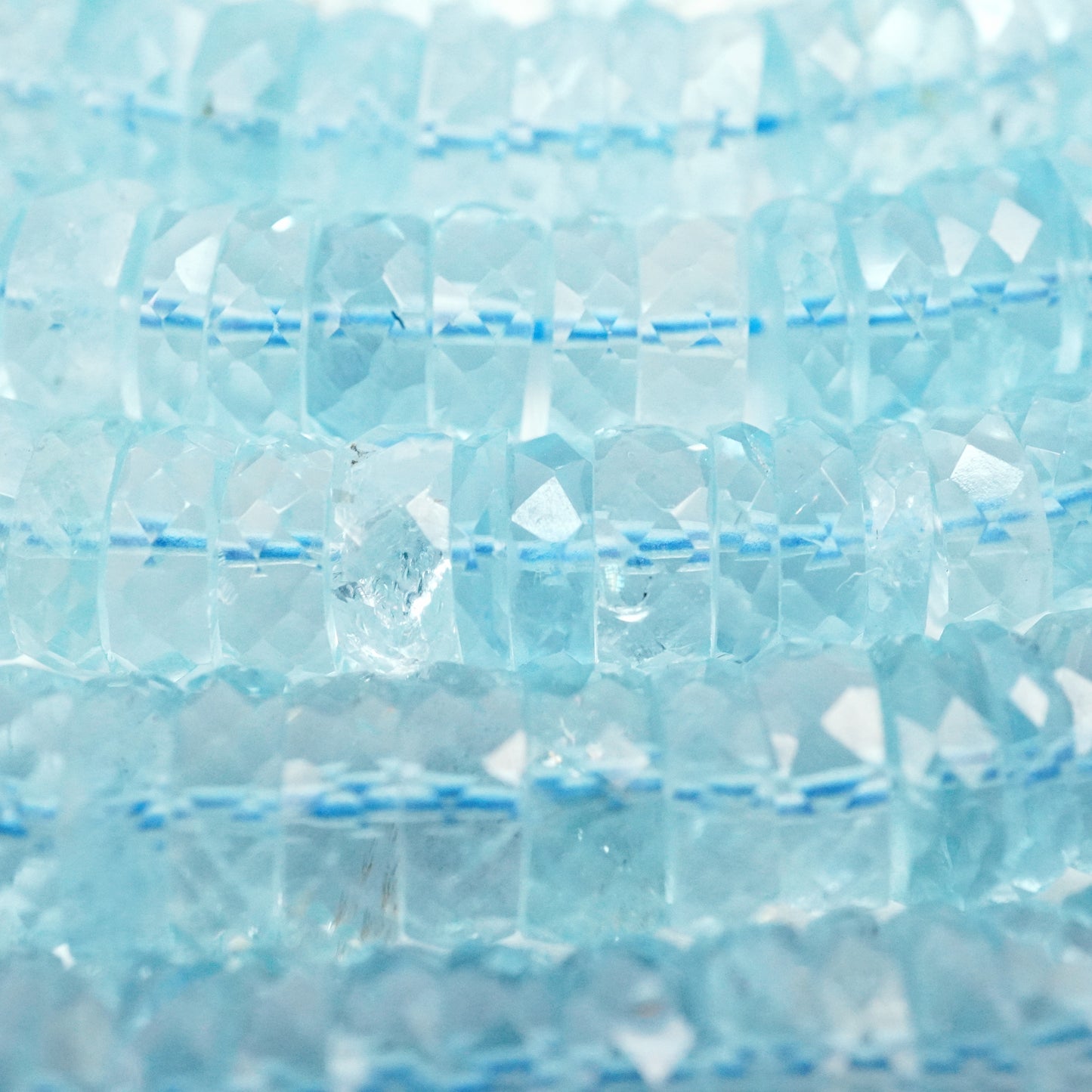 Aquamarine (AAA)(Rondelle)(Faceted)(Graduated)(3mm-10mm)(16"Strand)