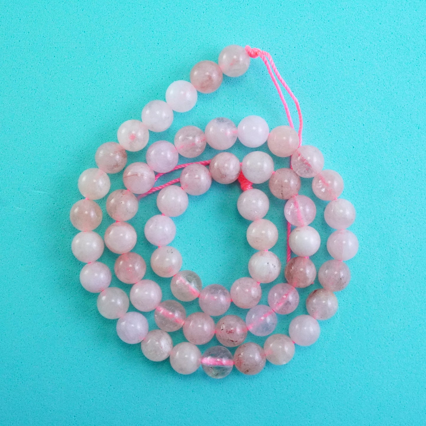 Morganite (Round)(Smooth)(6mm)(16"Strand)