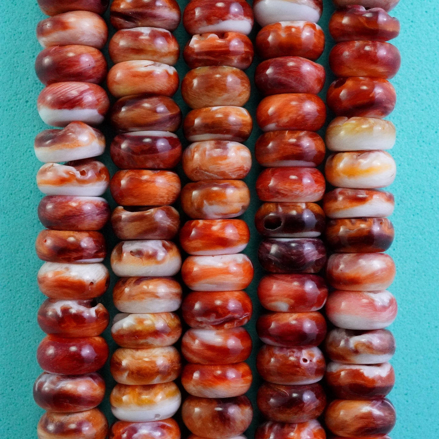 Spiny Oyster (Rondelle)(Smooth)(8x4mm)(16"Strand)