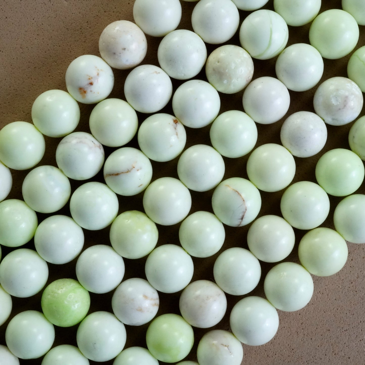 Lemon Chrysoprase (Round)(Smooth)(6mm)(8mm)(10mm)(16"Strand)