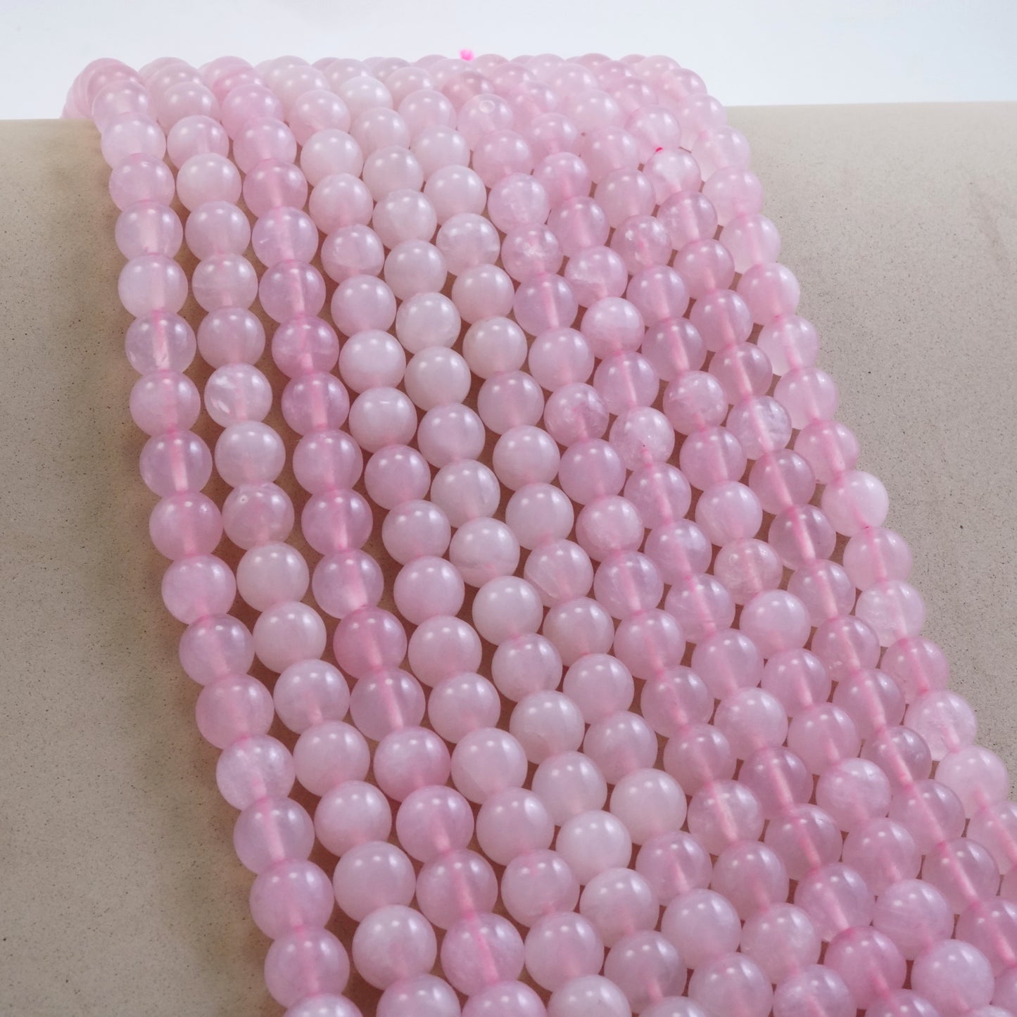 Rose Quartz (Round)(Smooth)(4mm)(6mm)(8mm)(10mm)(16"Strand)