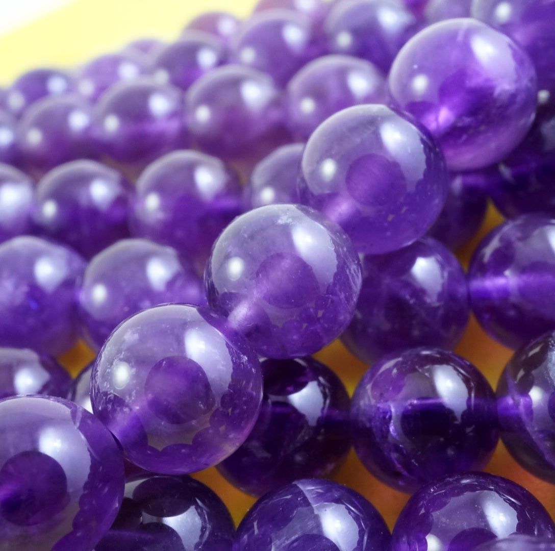 Amethyst (Round)(Smooth)(4mm)(6mm)(8mm)(10mm)(12mm)(16"Strand)