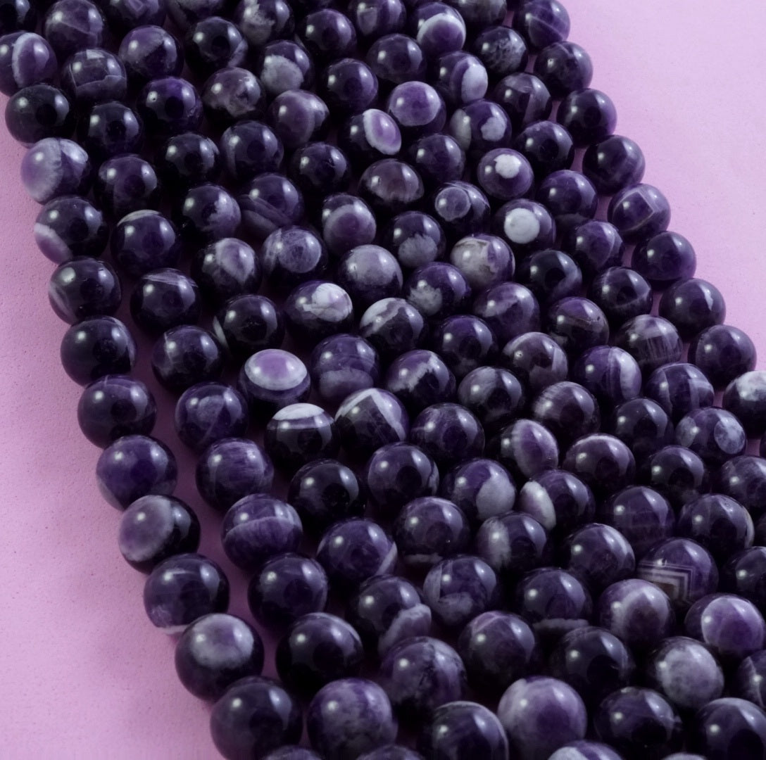 Chevron Amethyst (Round)(Smooth)(4mm)(6mm)(8mm)(10mm)(12mm)(15"Strand)