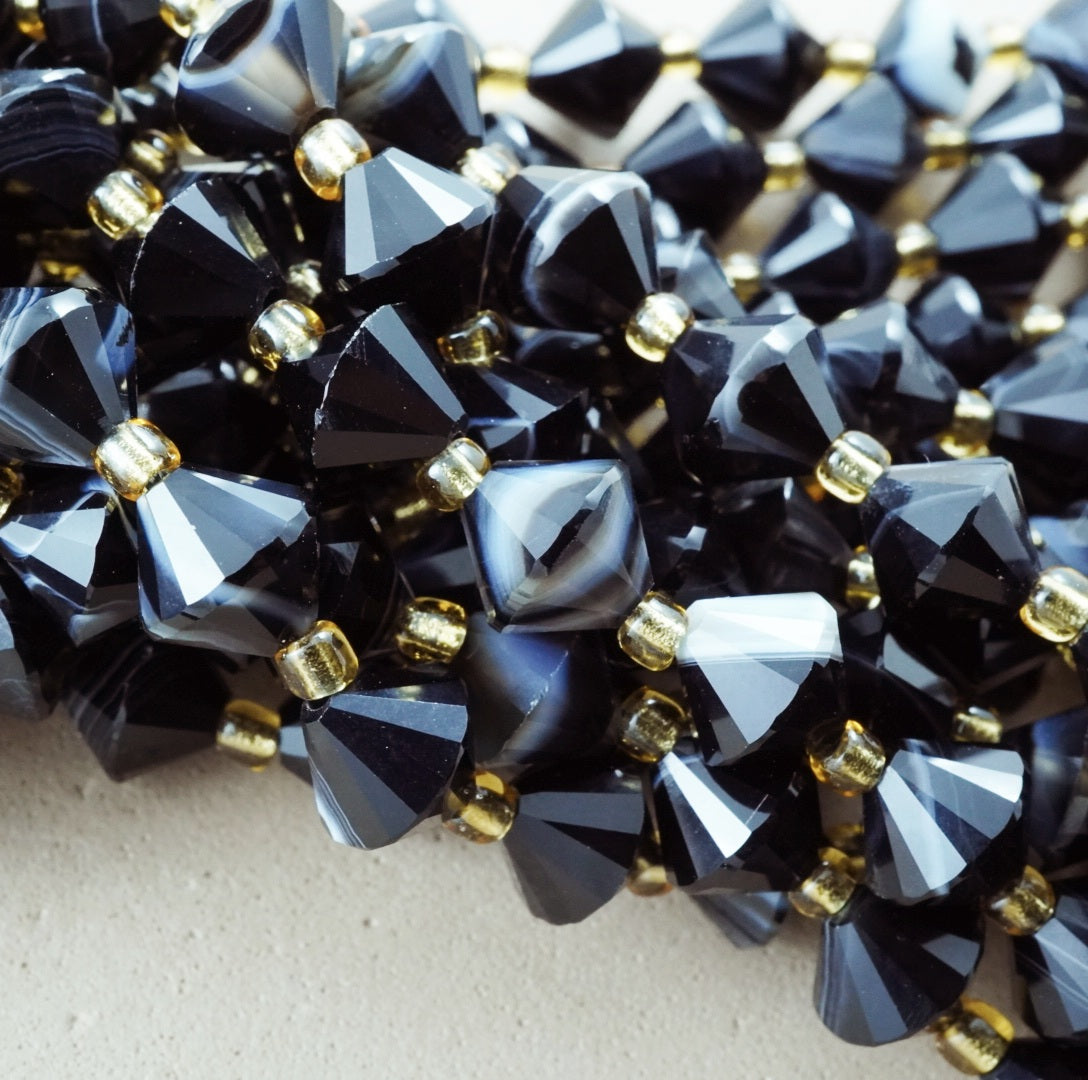 Sardonyx (Bicone)(Faceted)(8mm)(16"Strand)