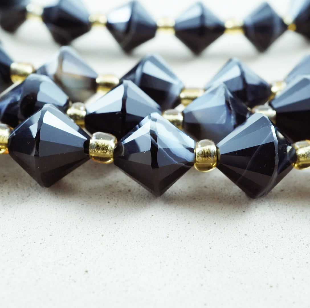 Sardonyx (Bicone)(Faceted)(8mm)(16"Strand)