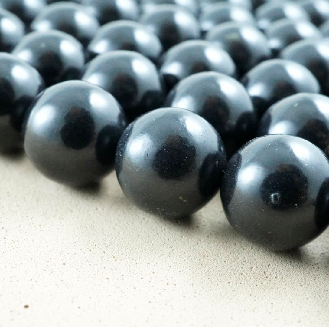 Shungite (Round)(Smooth)(6mm)(8mm)(10mm)(12mm)(16"Strand)