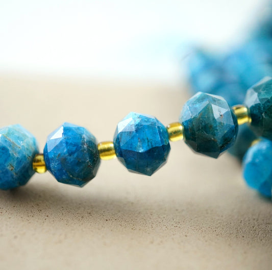 Blue Apatite (Rondelle)(Triangle-Faceted)(10x8mm)(15.5"Strand)