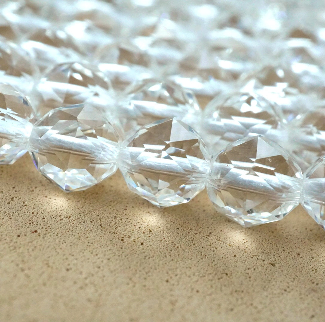 Quartz (Round)(Premium)(Faceted)(6mm)(8mm)(16"Strand)