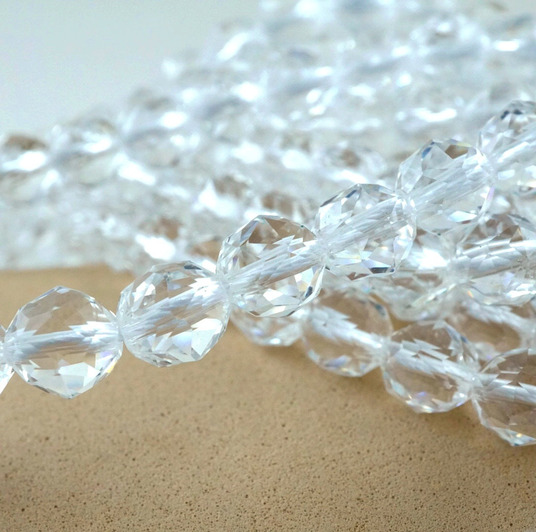 Quartz (Round)(Premium)(Faceted)(6mm)(8mm)(16"Strand)