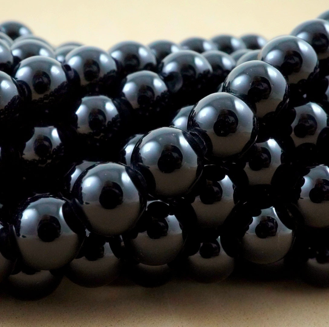 Black Onyx (Large Hole)(Round)(Smooth)(8mm)(10mm)(8"Strand)