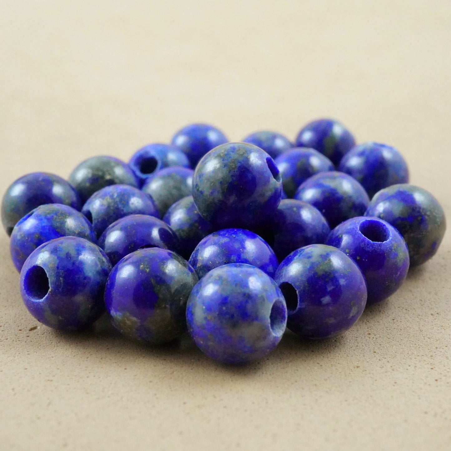 Lapis Lazuli (Large Hole)(Round)(Smooth)(8mm)(10mm)(8"Strand)