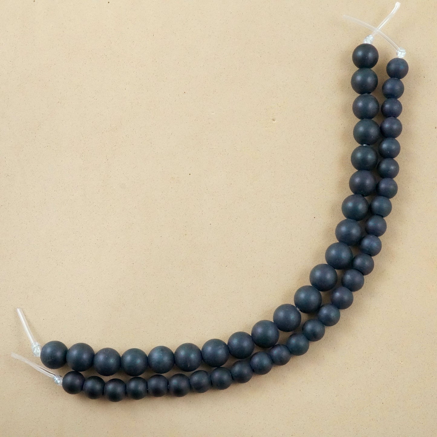 Black Onyx (Large Hole)(Round)(Matte)(8mm)(10mm)(8"Strand)