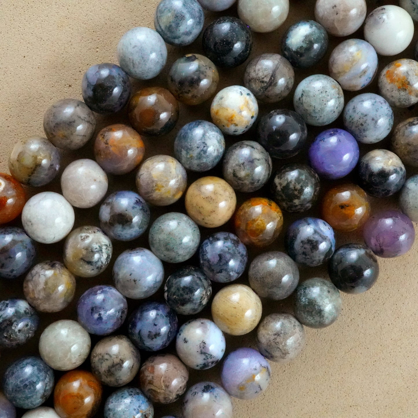Amethyst Sage Agate (Round)(Smooth)(6mm)(8mm)(10mm)(16"Strand)